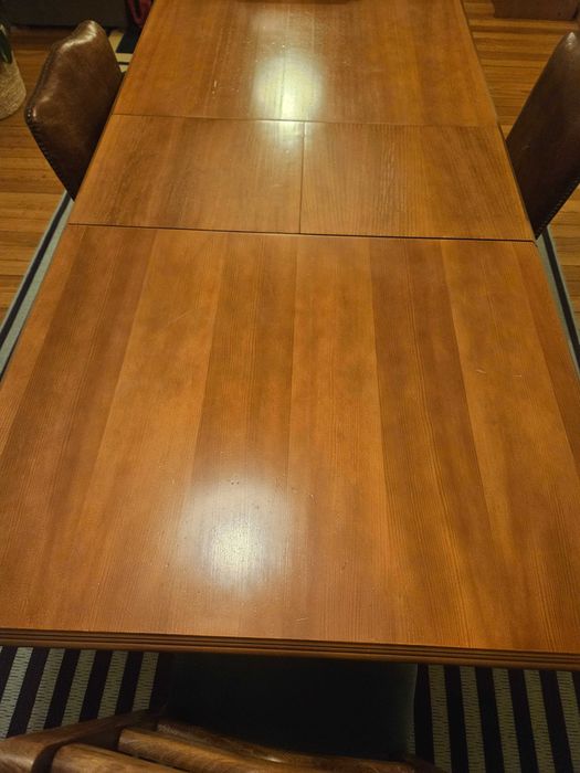 Mesa de sala de jantar
