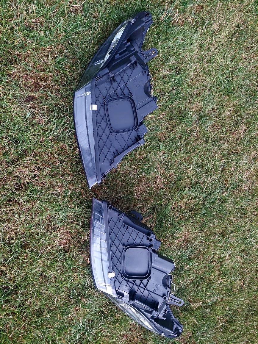Reflektor lampa przód prawa lewa /europa/ Renault Megane III 3