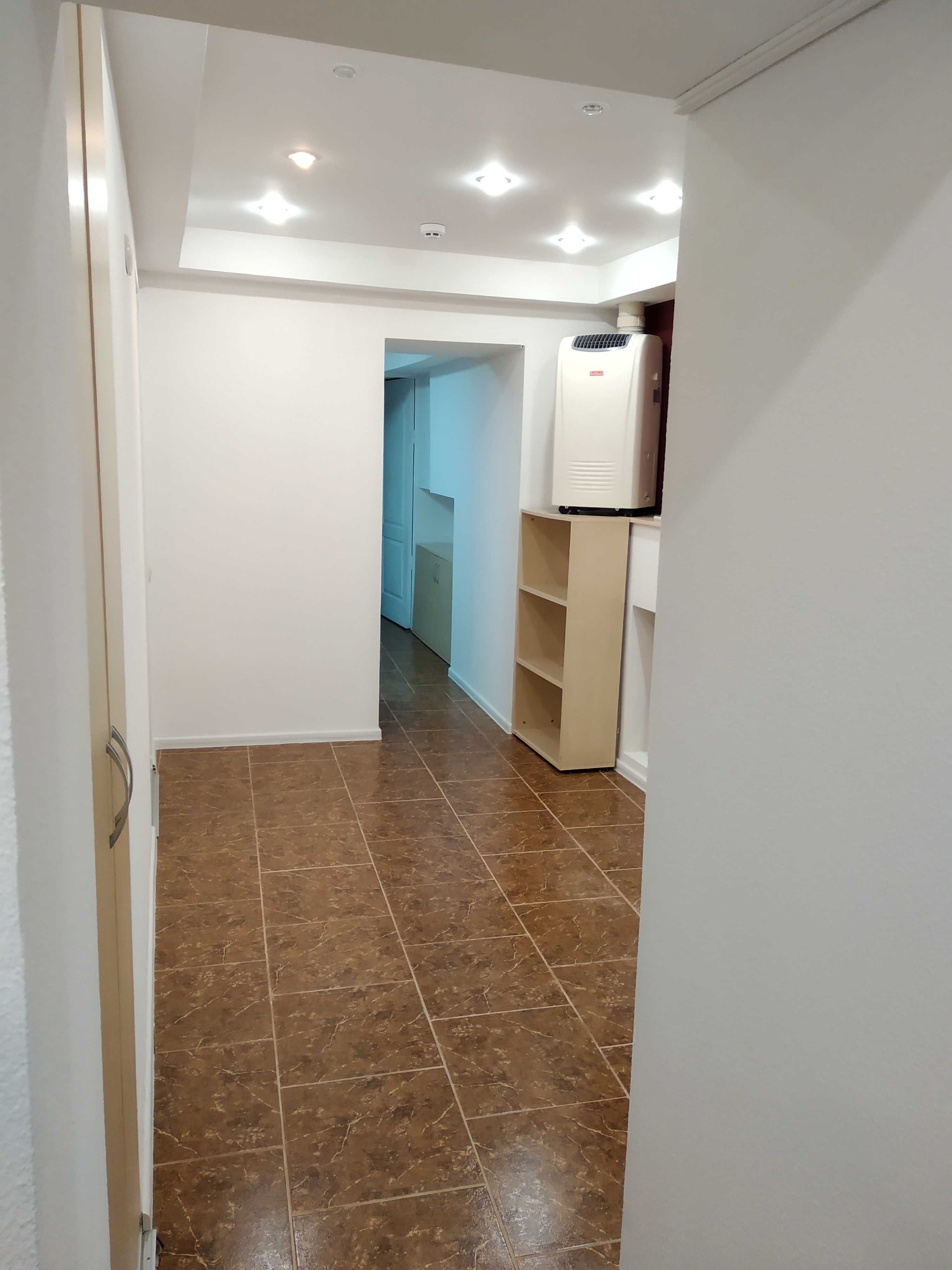 Продається офіс вул. Антоновича, 10б. Під будь-який вид діяльності