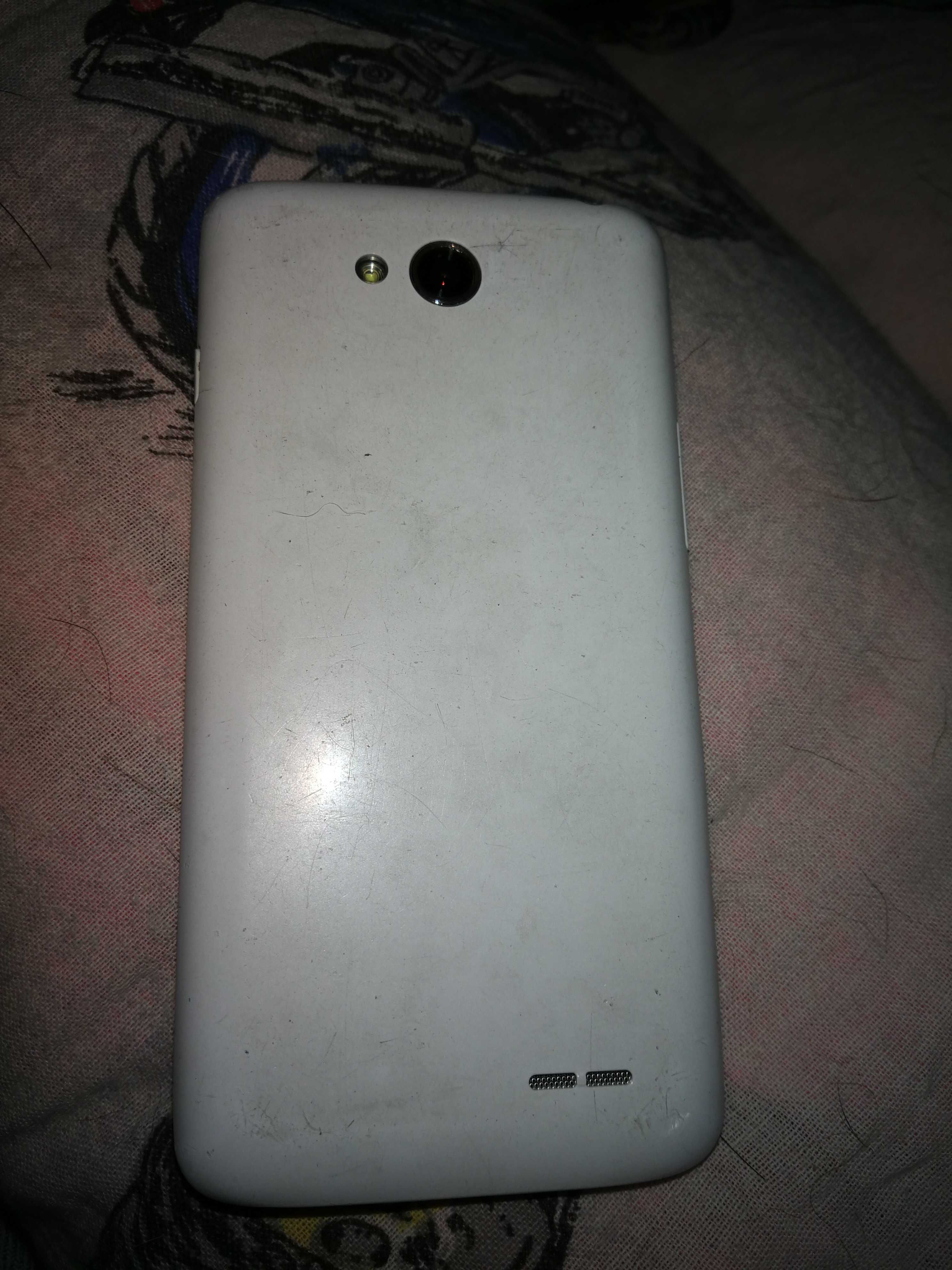 Uszkodzony LG G Pro Lite D686 Dual SIM na części.