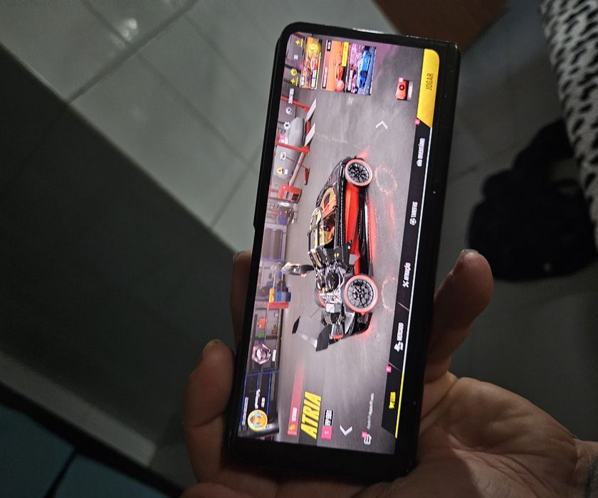 Samsung fold 3  tela de dentro nao funciona