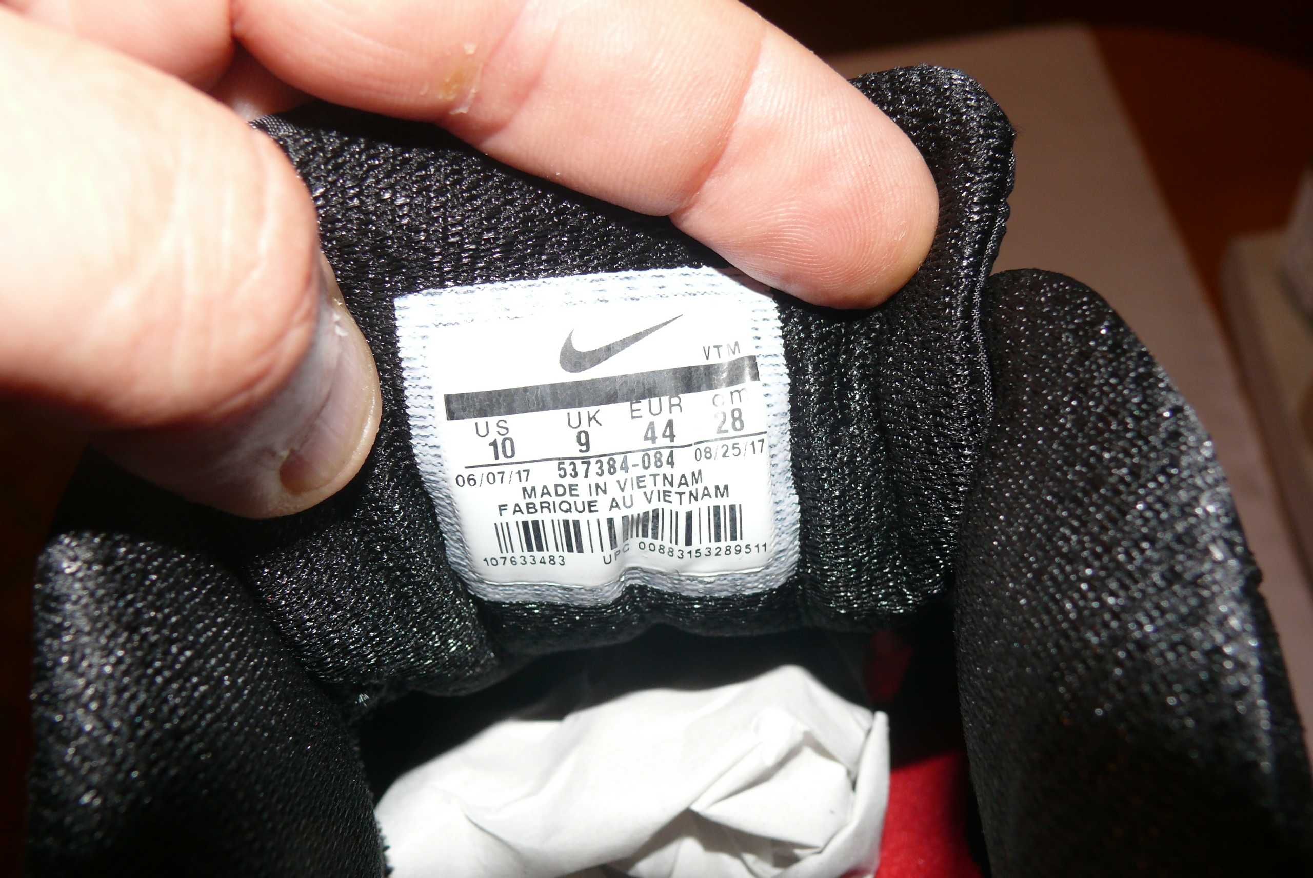 Buty Nike Air Max 90 Essential 537384 rozmiar 44 EU  28 CM