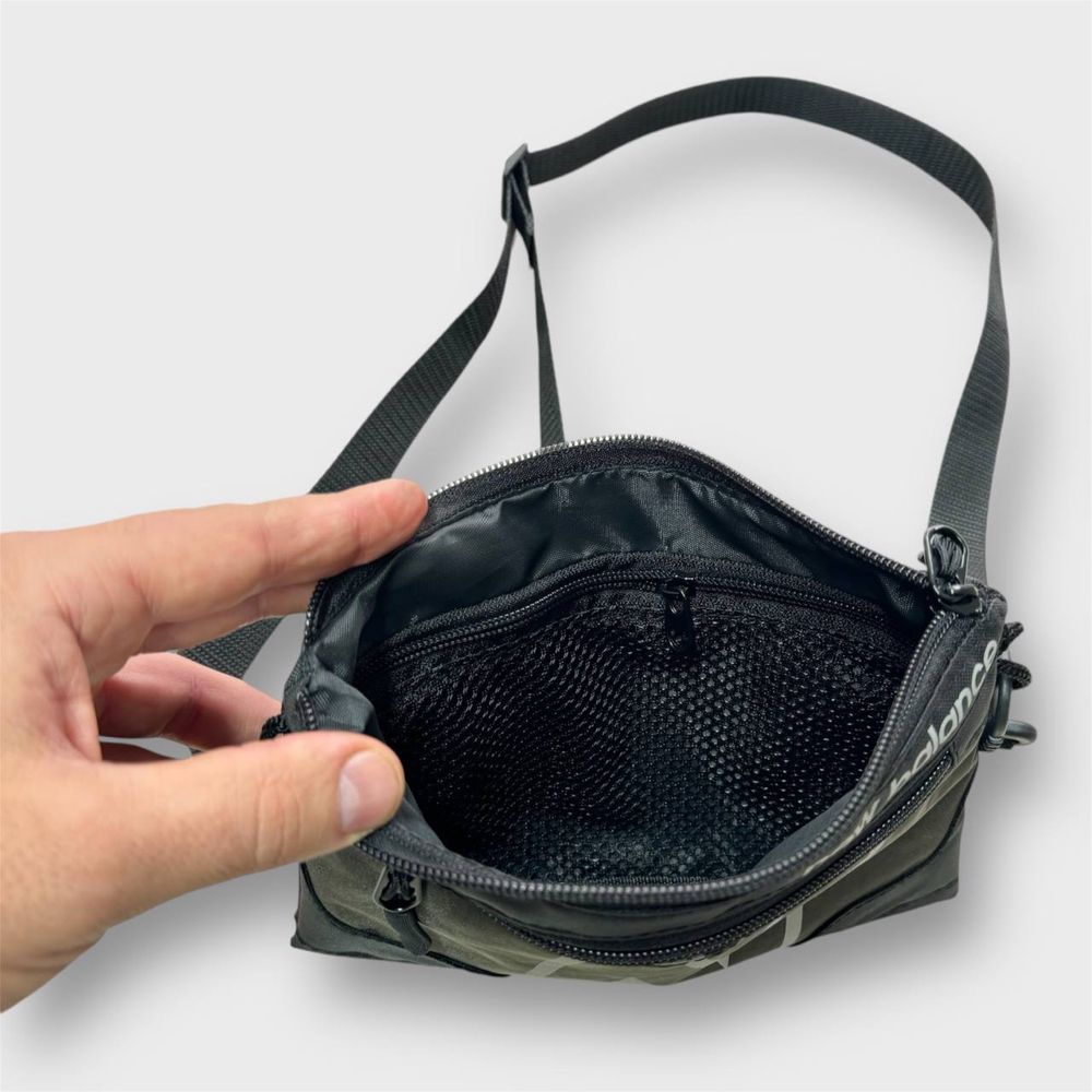 Сумка, барсетка, бананка New Balance Legacy Shoulder Bag