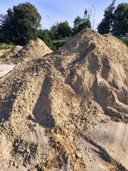 Piasek ziemia pospółka gruz
