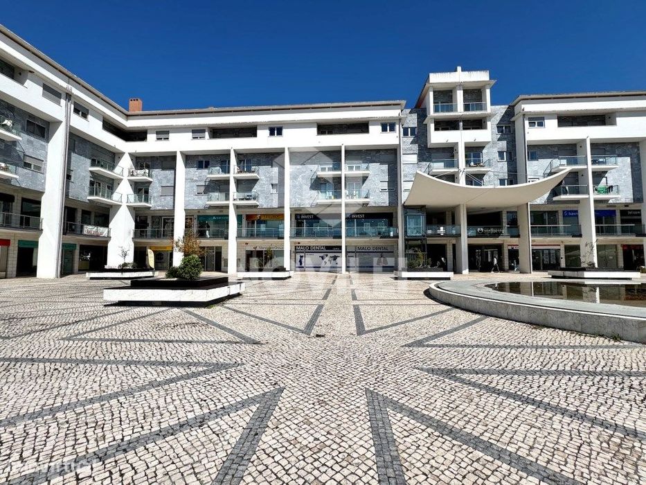 Apartamento T1 localizado na Praça Nova, Nova Leiria,