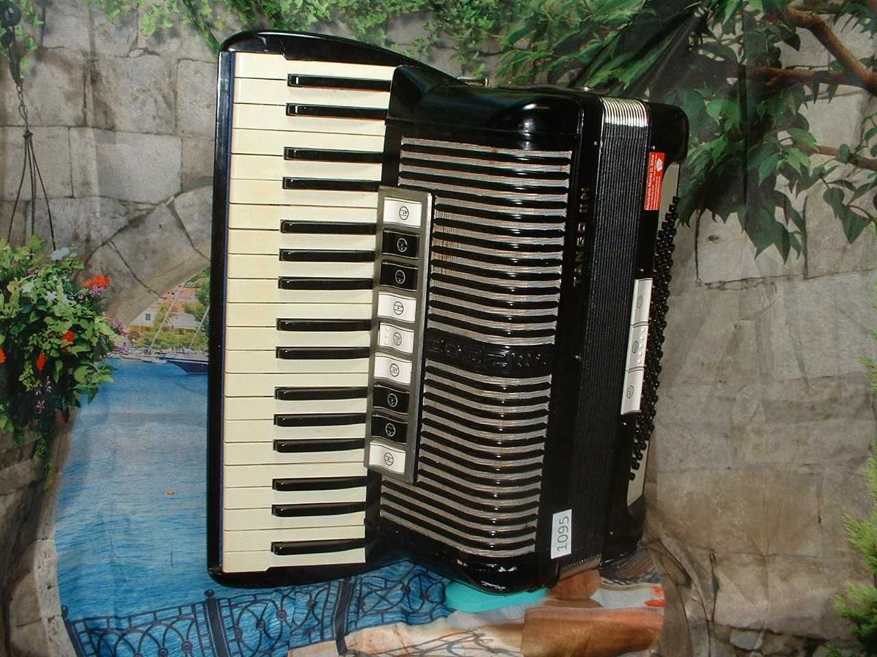 Acordeão Avenda R, .1095