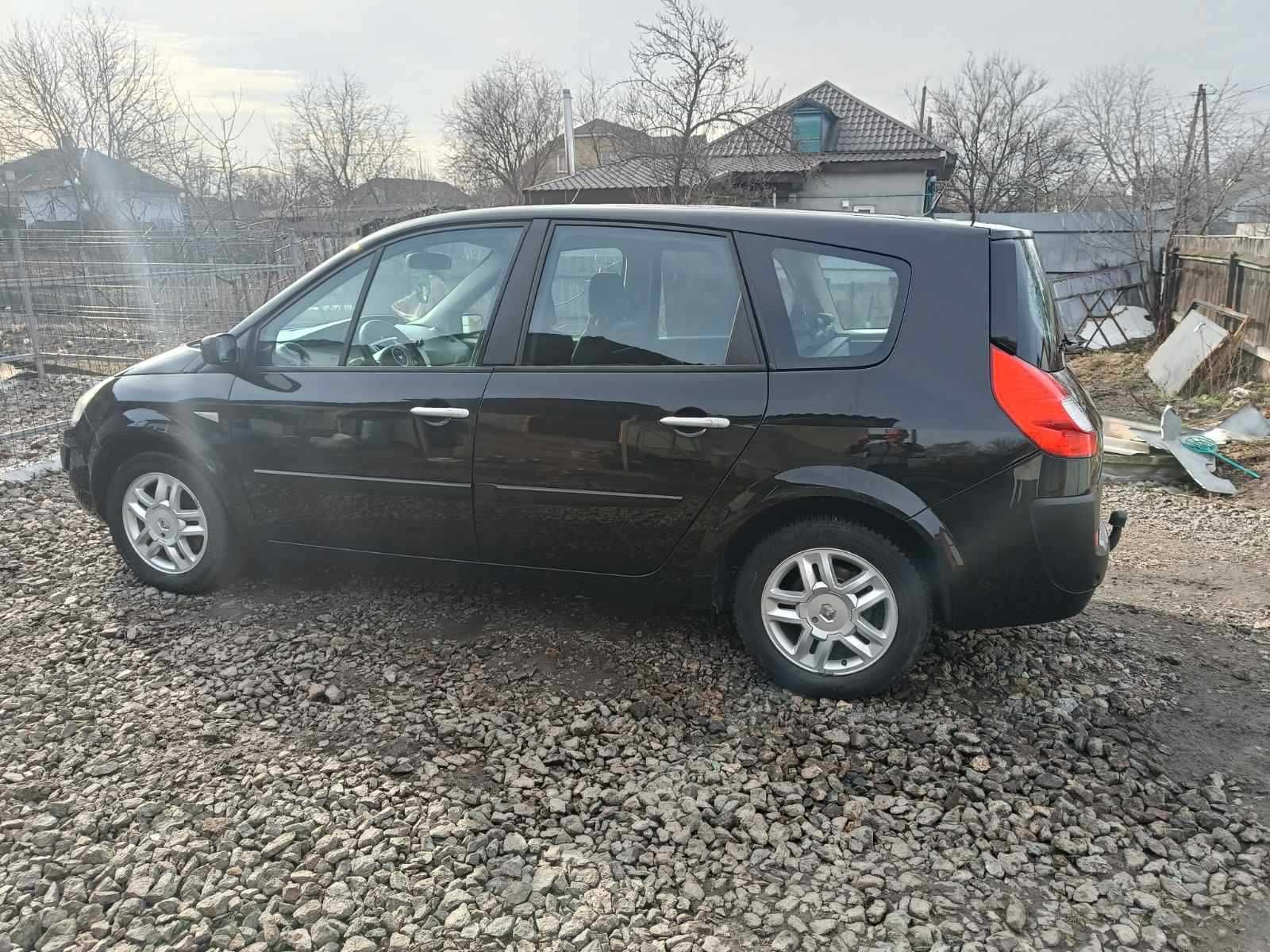 Продам автомобіль Renault Grand Scenic