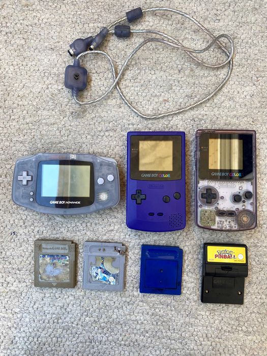 Gameboy's color e advance + jogos pokemon