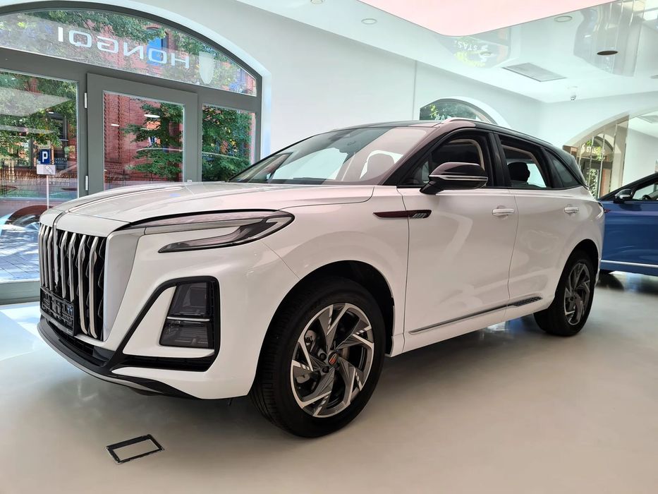 Hongqi HS3 Nowy Hongqi HS3/156KM