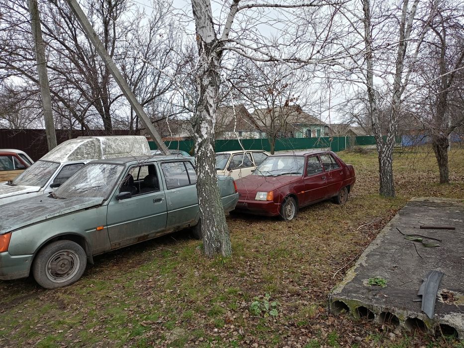 Таврія Славута практично всі 2007 рік стан гарні на запчастини