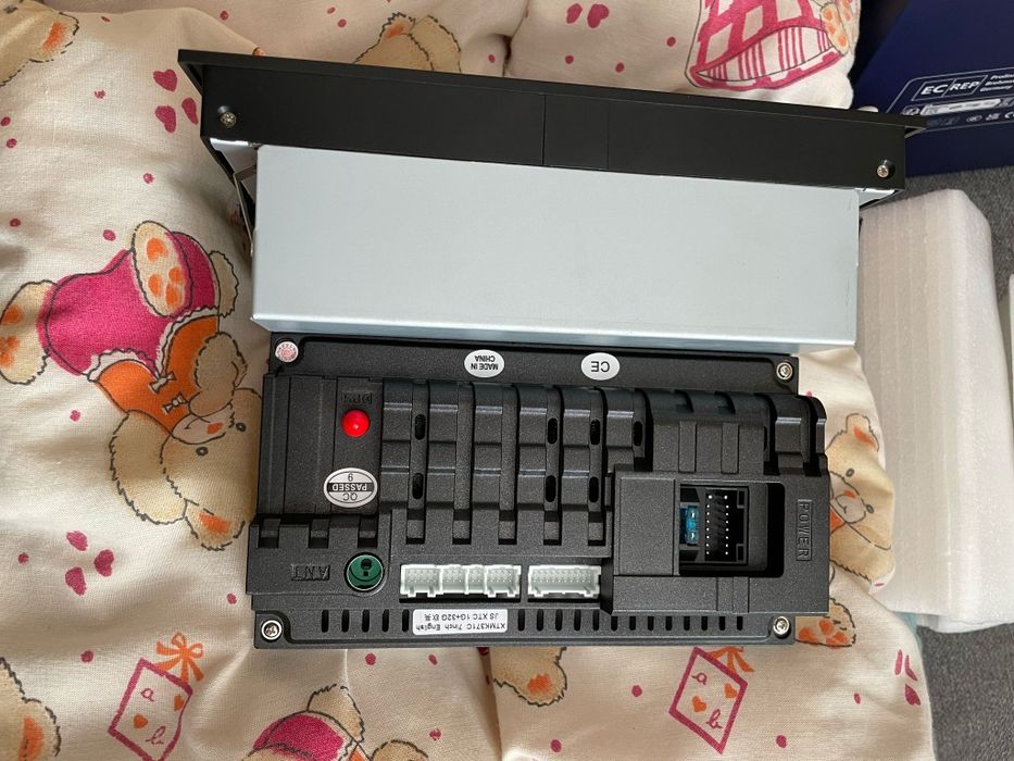 Autoradio multimédia/ GPS auto