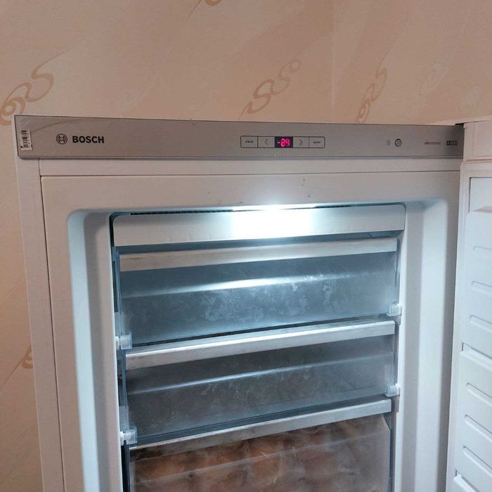 Морозильна камера Bosch A+++