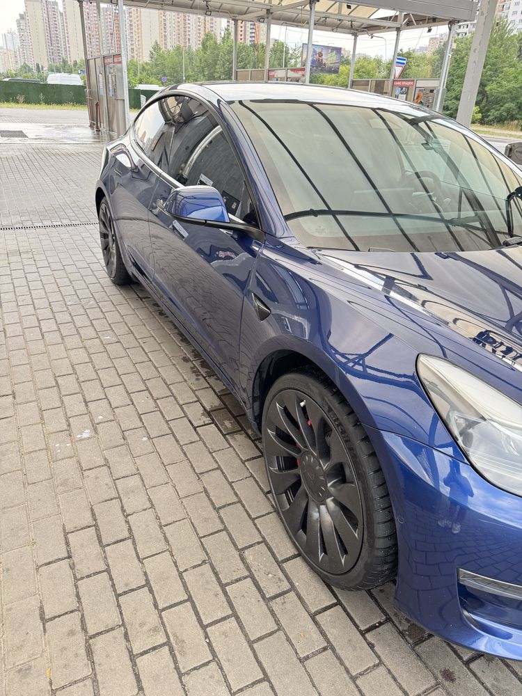 Tesla model 3 performance 2022