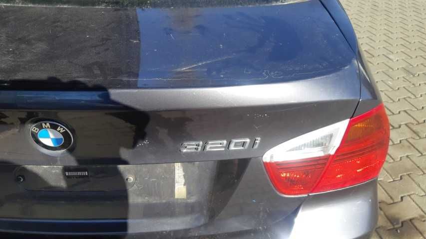 BMW E90 klapa A22 sedan