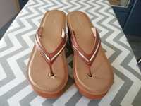 Chinelas camel ALDO