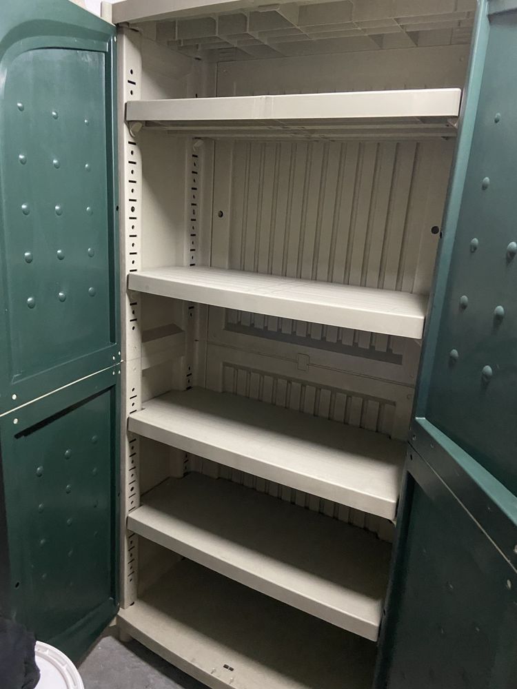Armario de plastico com 4 parteleiras