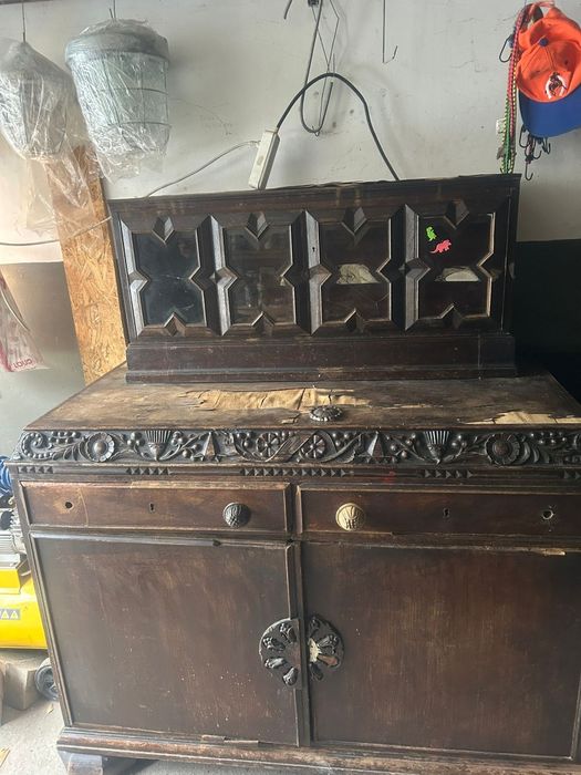 Stary kredens przybliżony rok produkcji 1916