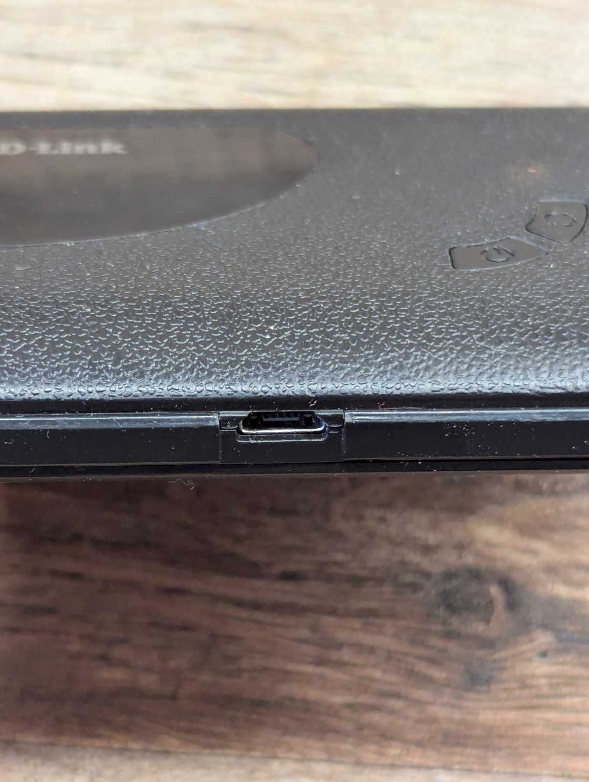 D-link DWR-932C Маршрутизатор DWR-932C N300, 4G/LTE акумулятор 2000mAh