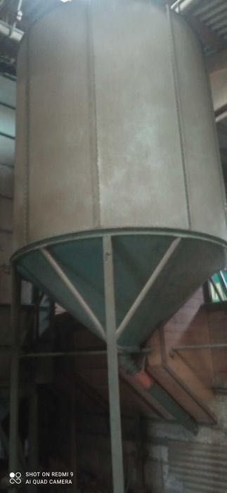 Silos lejowy pod dach