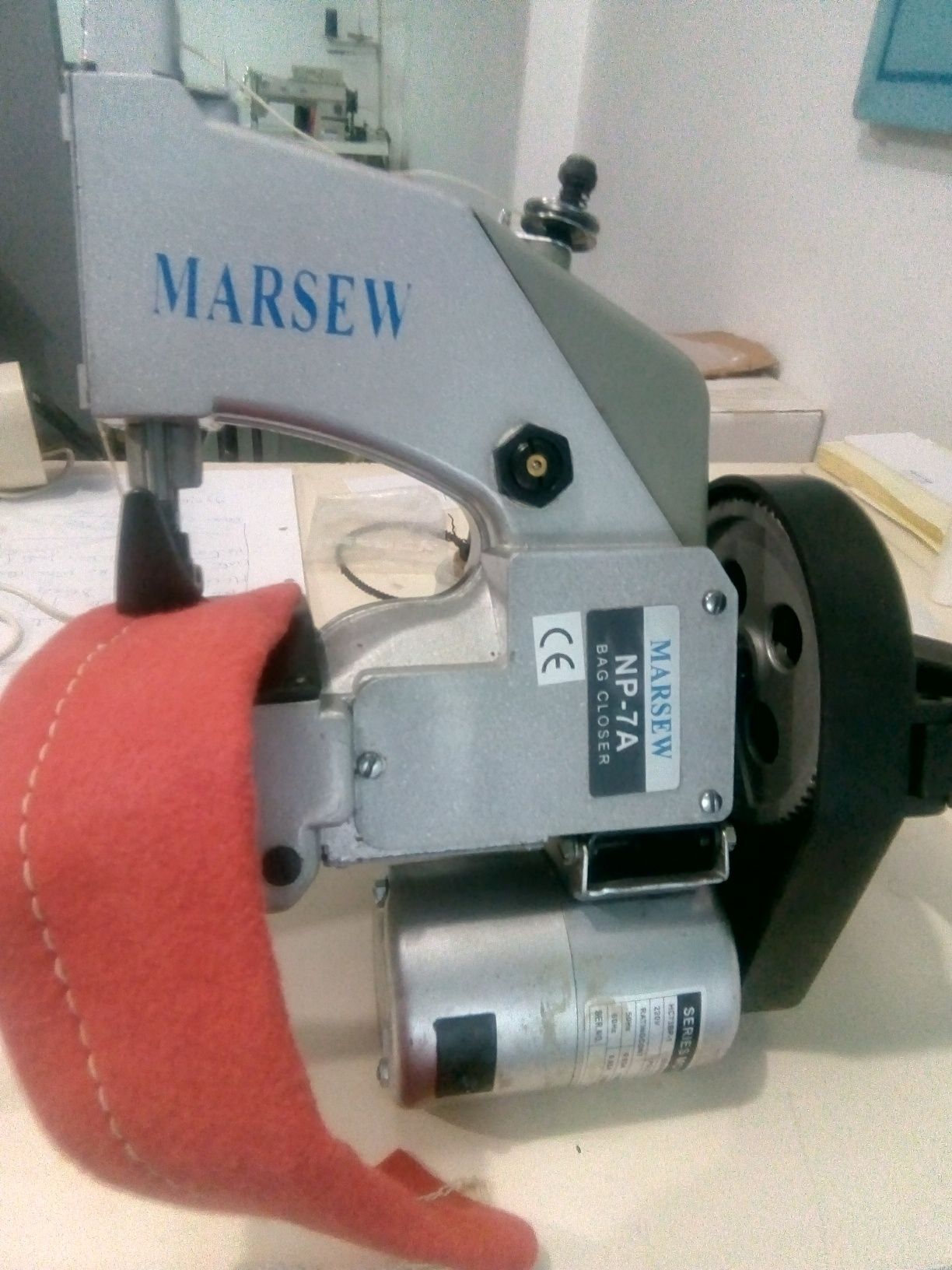 Maquina coser sacos