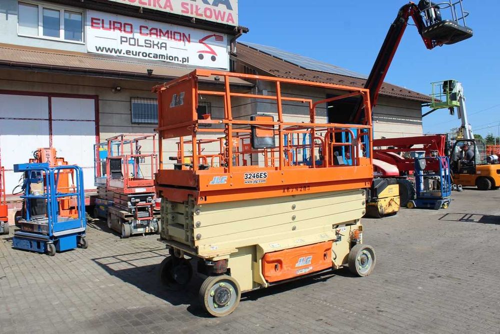 JLG 3246 ES podnośnik nożycowy podest zwyżka 12 m genie imer haulotte