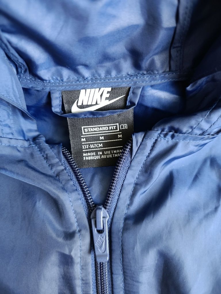 Куртка-вітрівка водонепроникна nike 137-147 см