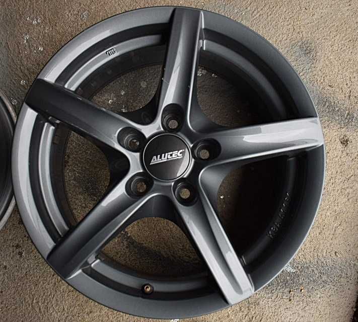 Sprzedam komplet felg aluminiowych ALUTEC 16  5x114,3