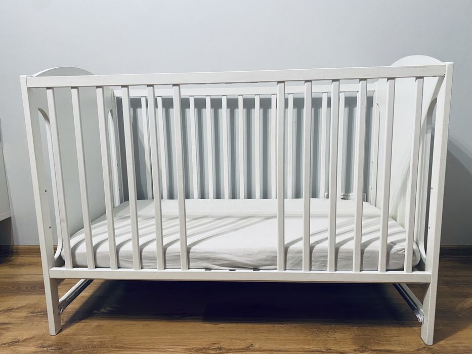 Łóżeczko dziecięce drewniane 120 x 60