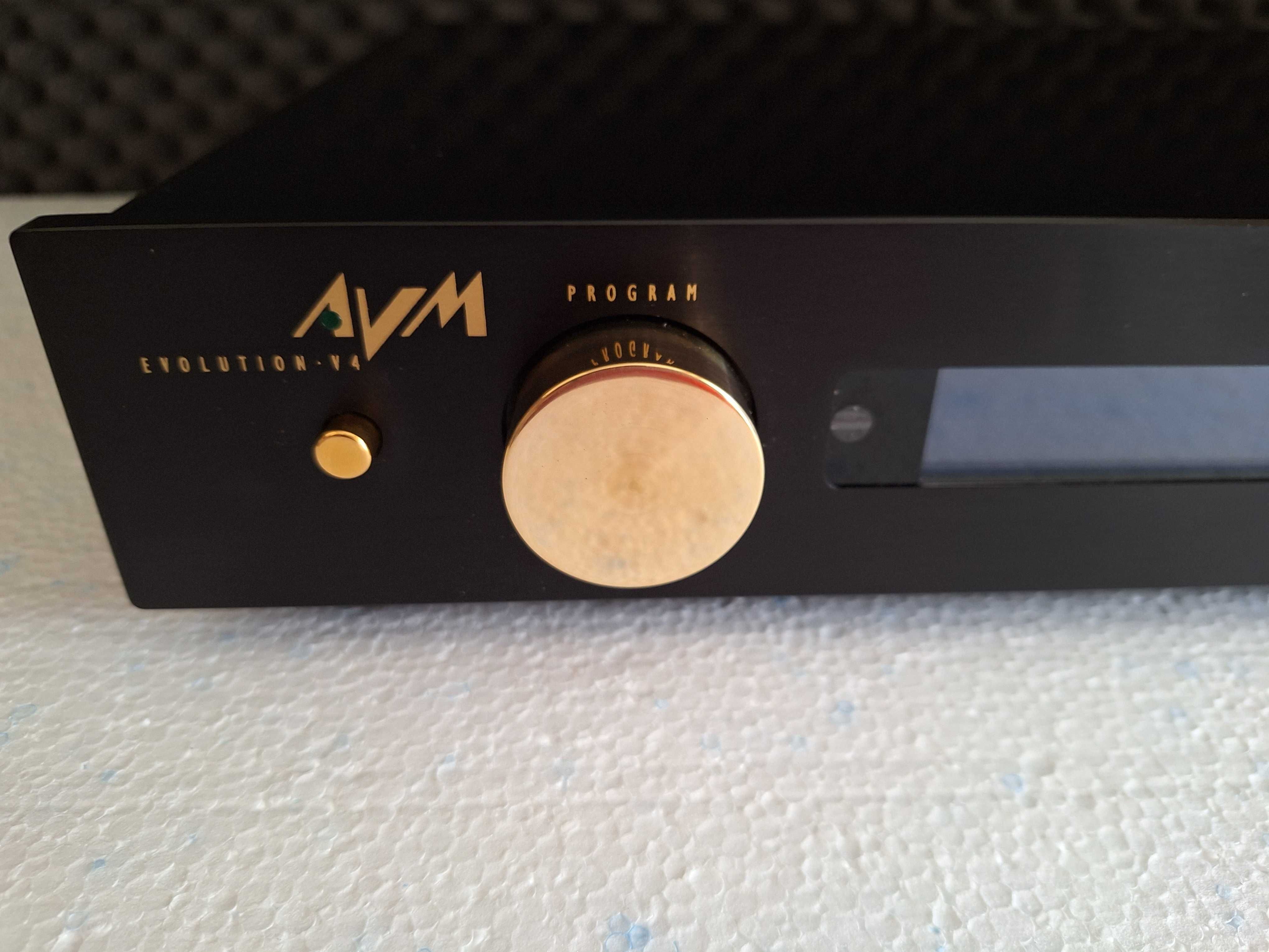 Przedwzmacniacz AVM Evolution V4 ( PILOT)