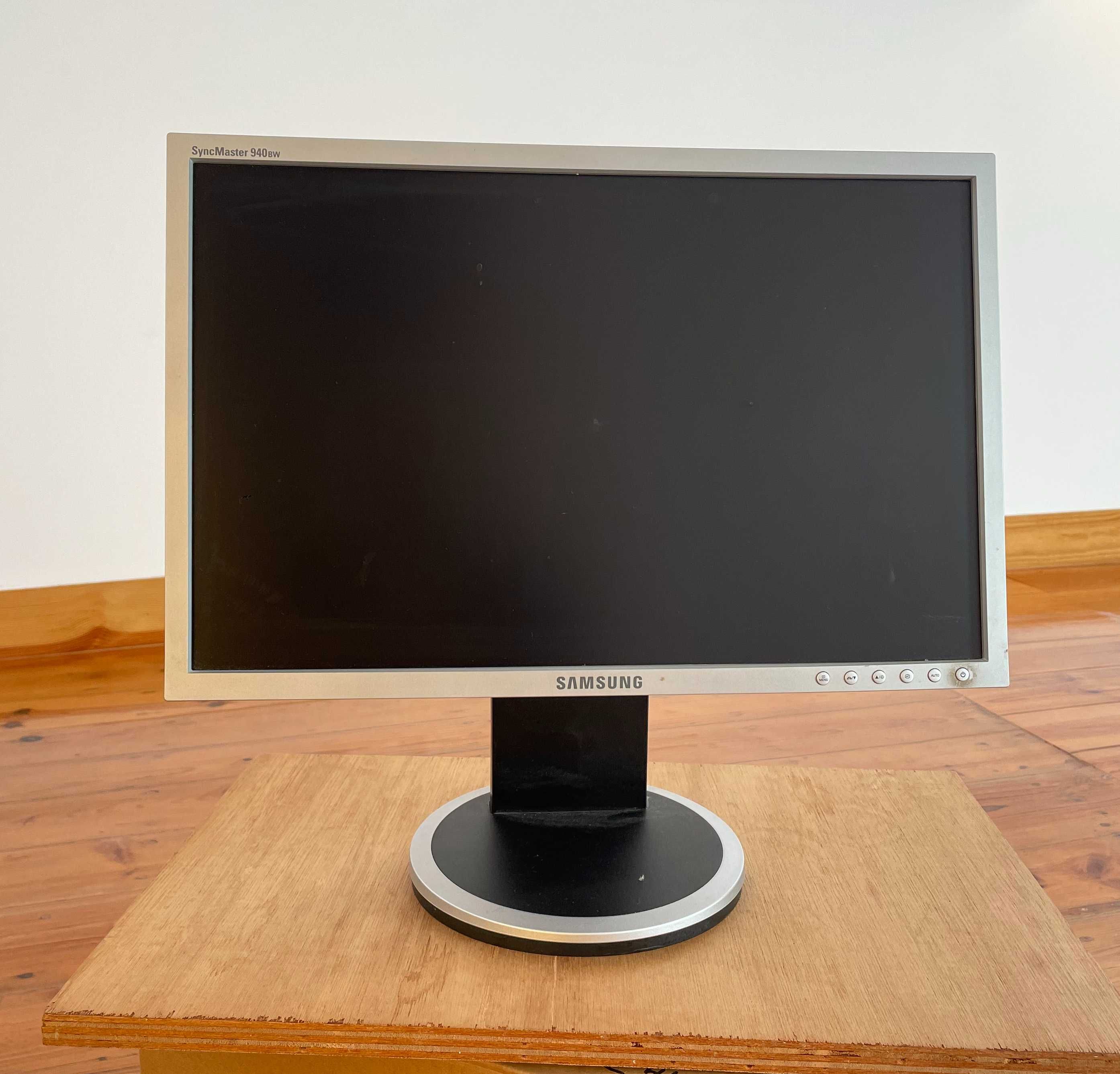 Monitor Samsung SyncMaster 940BW 19"