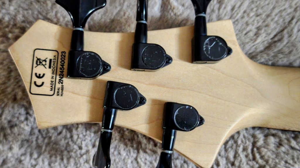 Marcus Miller M2 5strun 2gen gitara basowa + pokrowiec
