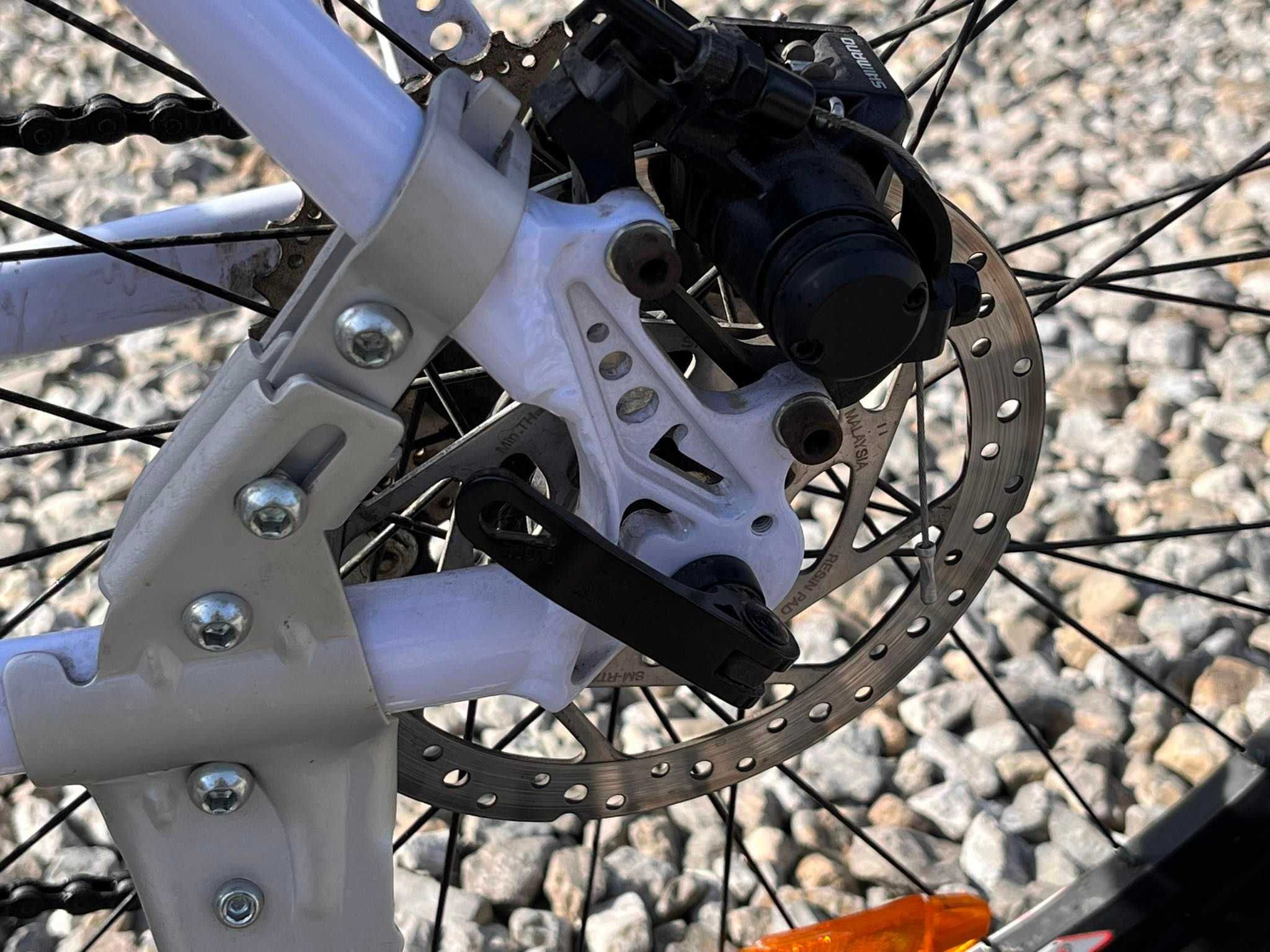Kross Hexagon V6 biały rower górski męski 19 Shimano amortyzatory reg.
