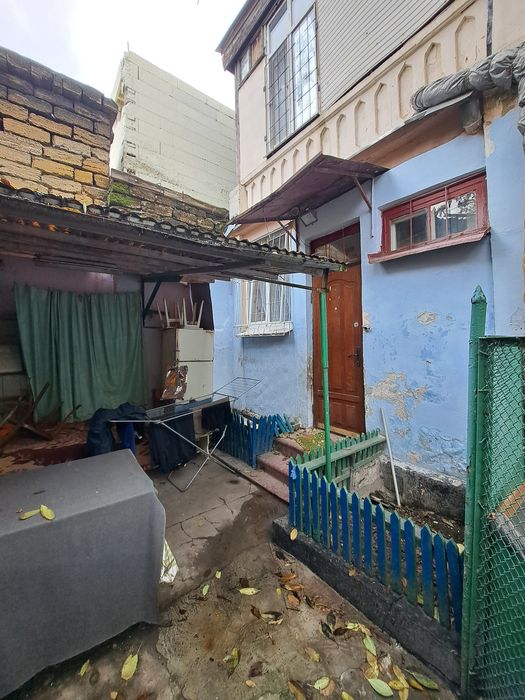 Квартира со своим палисадником !