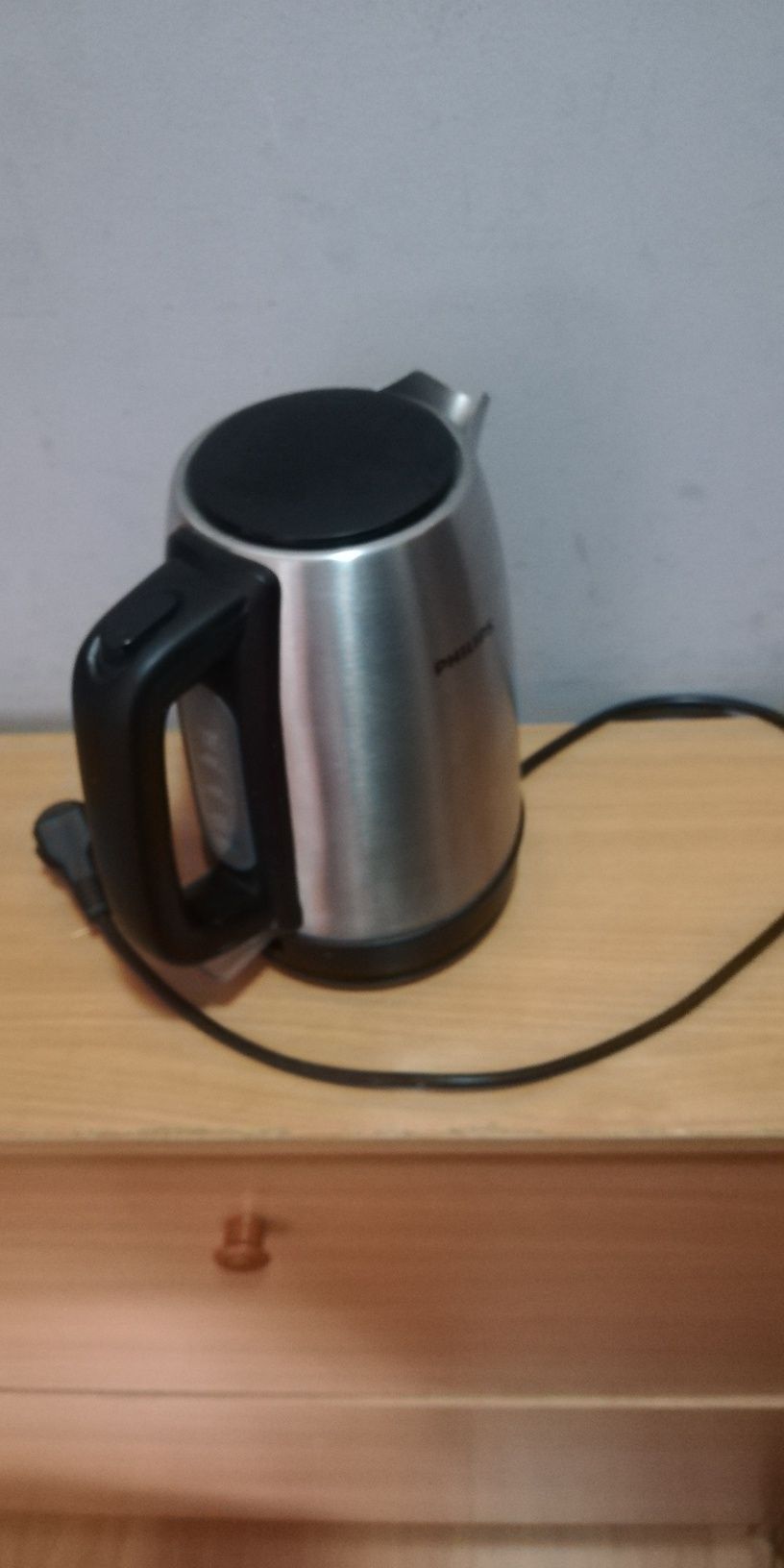 Vendo cafeteria electrica de metal Inox, para aquecer água