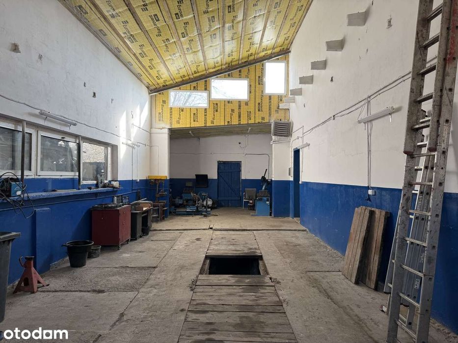 AutoSerwis TIR /Siedziba firmy transportowej /Warsztat samochodowy TIR