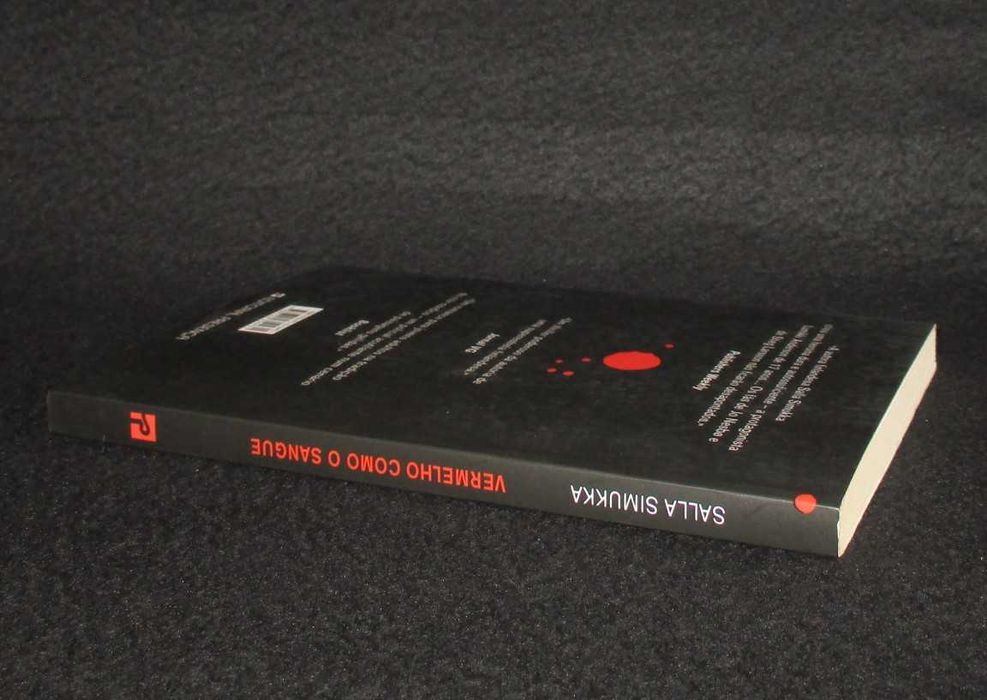 Livro Vermelho como o Sangue Salla Simukka