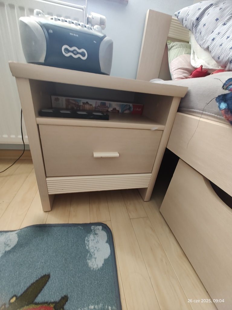 Biurko gratis. Zestaw mebli młodzieżowych. Firma Wójcik