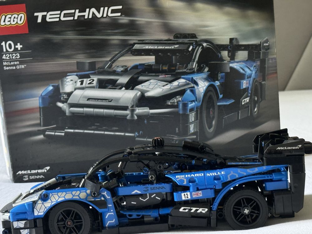 Lego McLaren Senna GTR