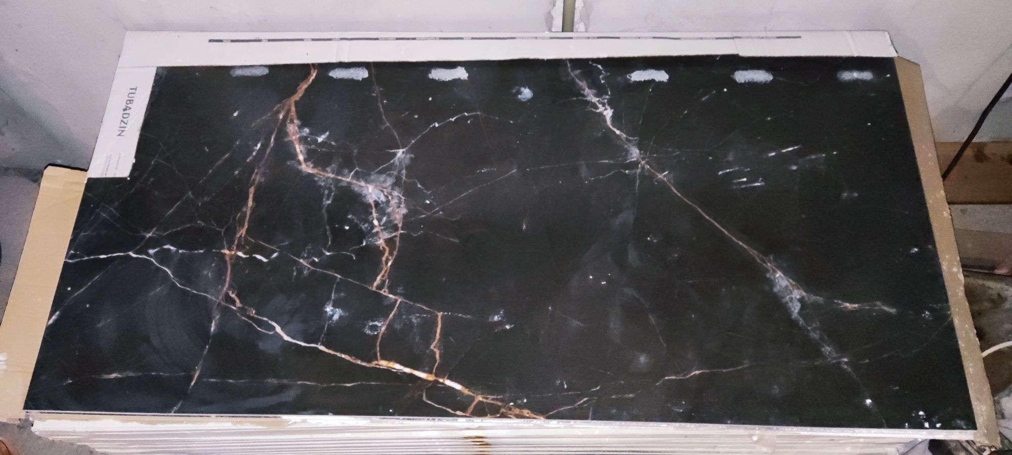 TUBĄDZIN SHINESTONE BLACK 120cmX60cm - płytka gresowa