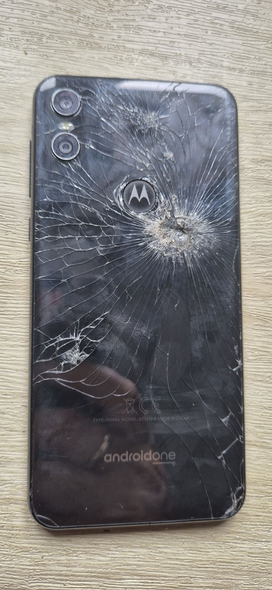 Motorola One. Xt1941-4. Na części