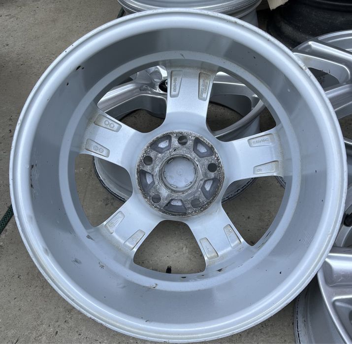 Диски Toyota Camry R 16 5 114,3 Corolla