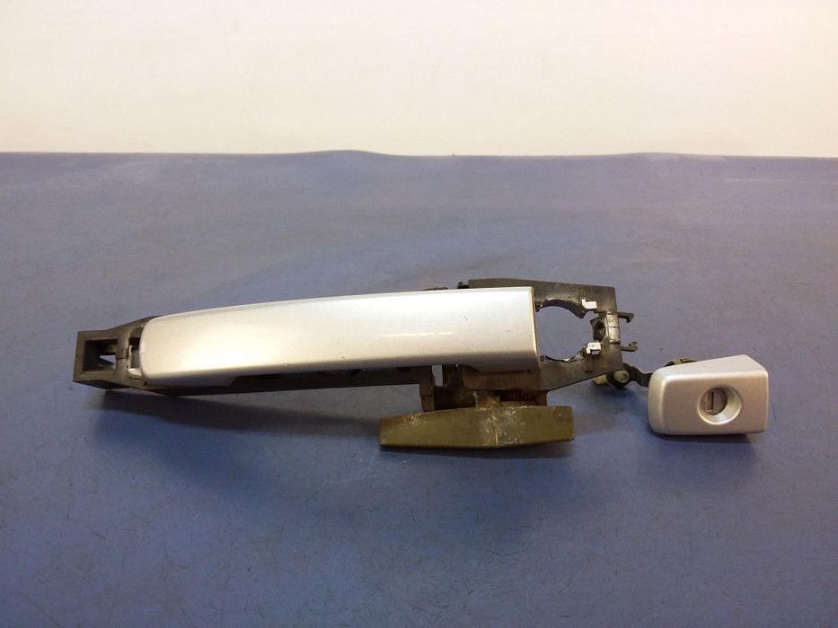 NISSAN MAXIMA A34 KLAMKA PRZÓD LEWA KY1