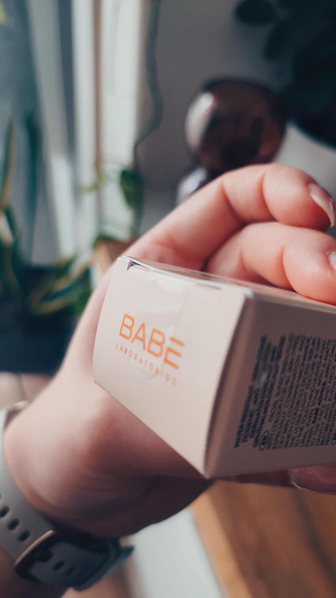 Super Fluid Color SPF50 Sunscreen Babe Labolatories