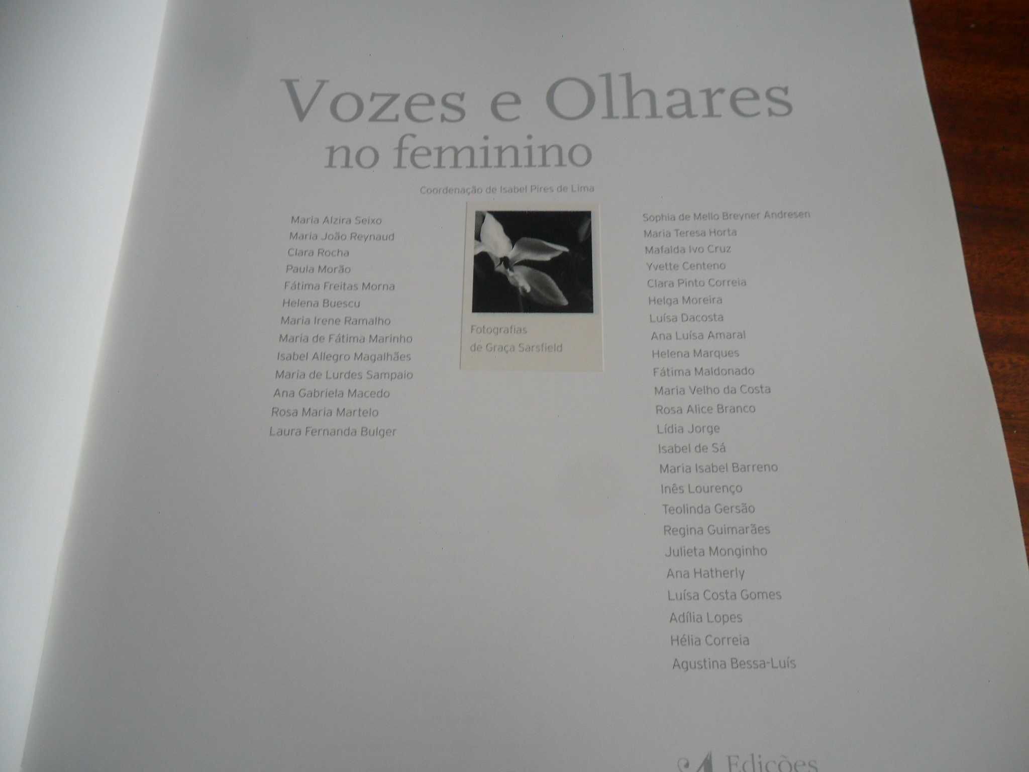 "Vozes e Olhares no Feminino" de Graça Sarsfield e Isabel Pires Lima