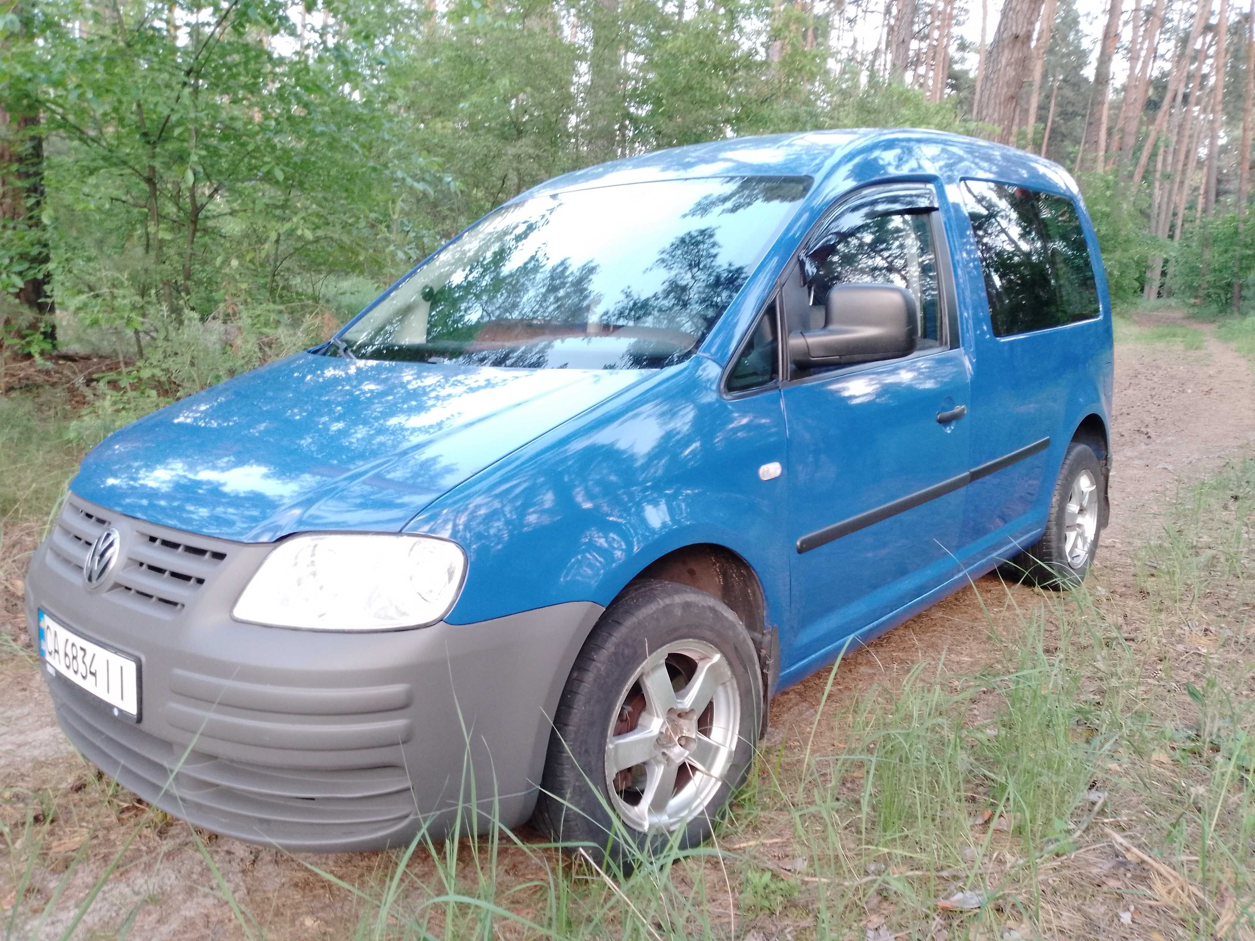 Volkswagen Caddy 1.6 газ бенз