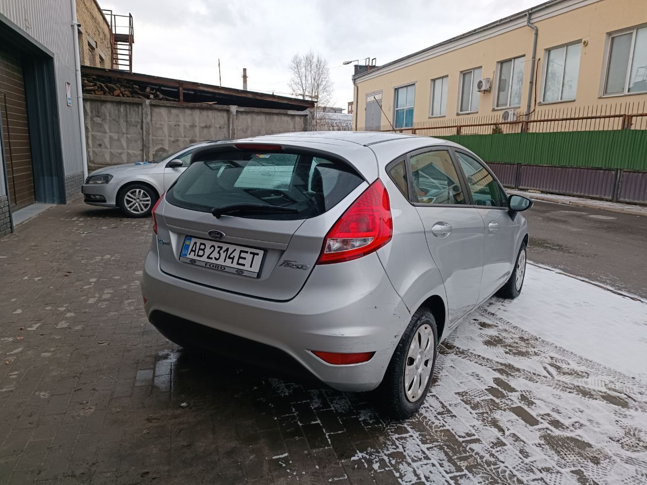 Ford Fiesta 1.6 tdci
2011р. 
м. Київ
320 тис ходу.
Механіка.
Т