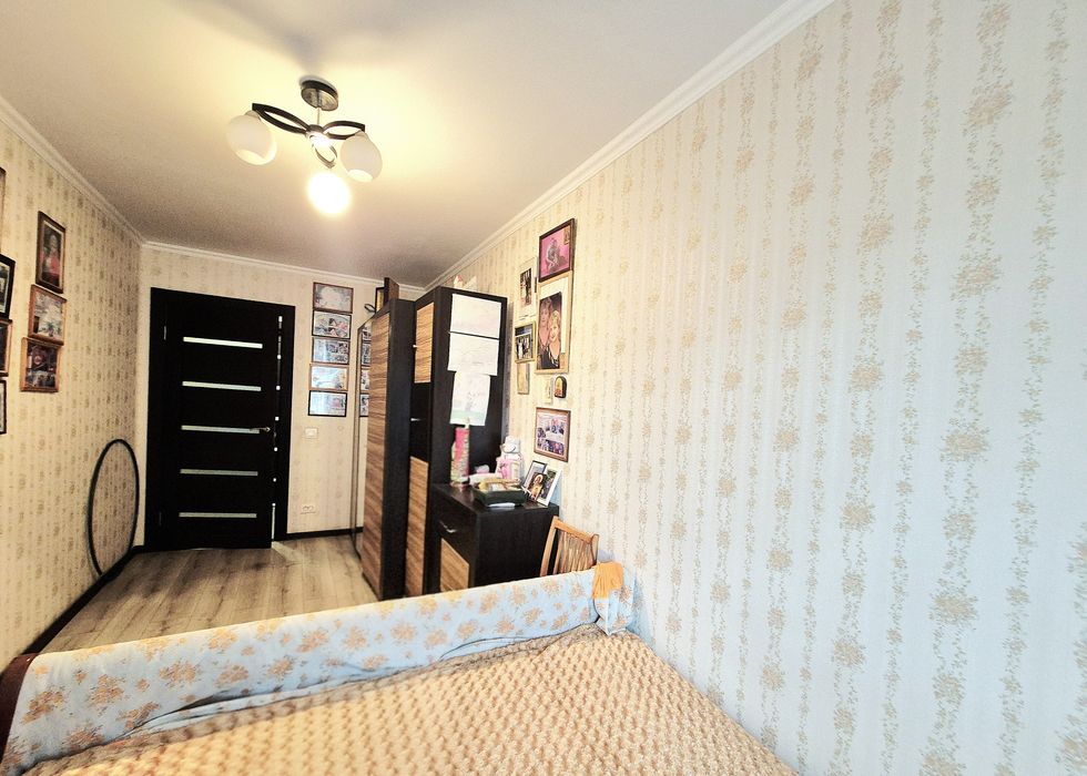 Центр 3-х кім кв вул. Київська 2 поверх цегла ремонт меблі