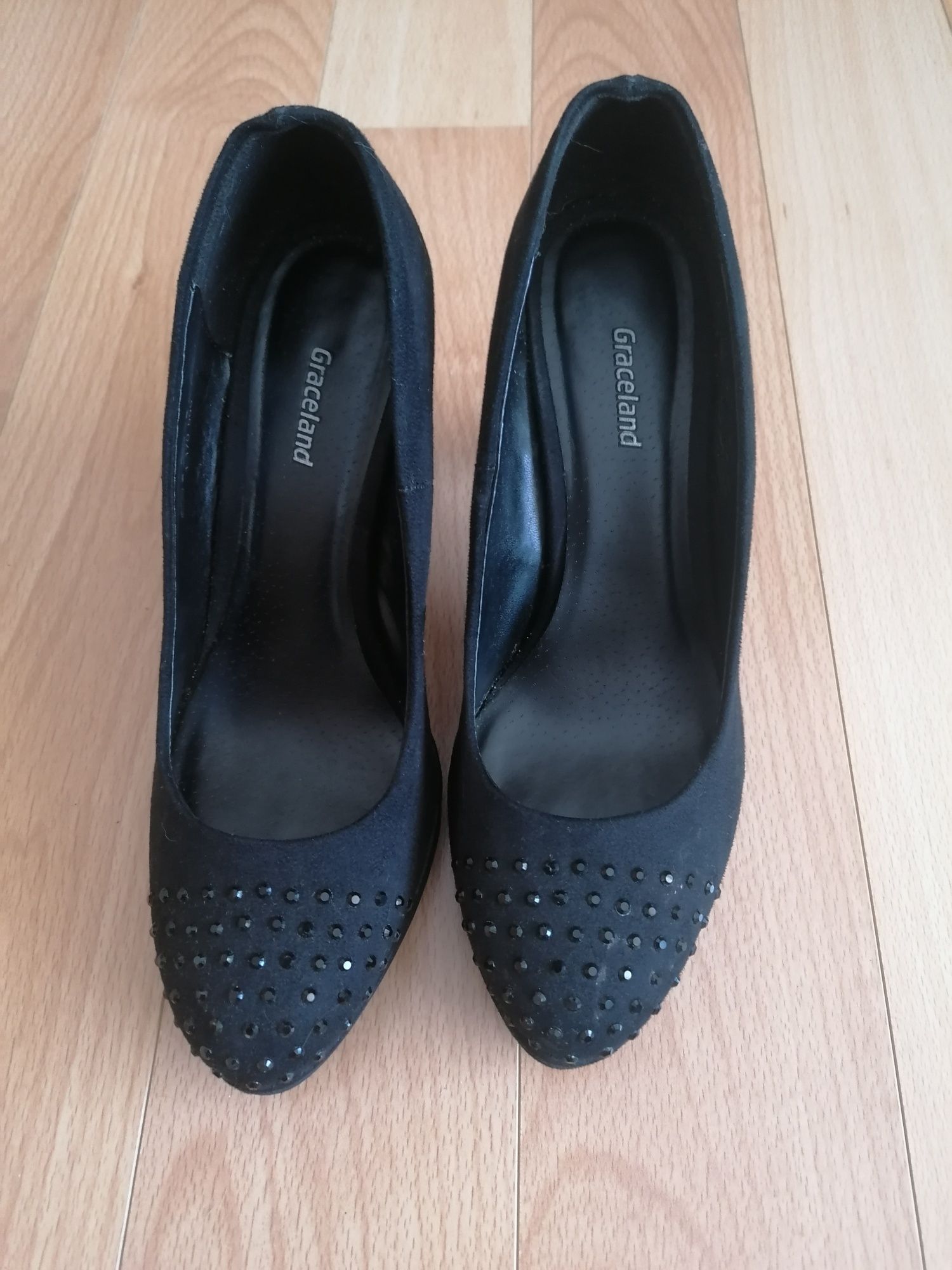 Sapatos pretos de camurça com brilhantes - 37