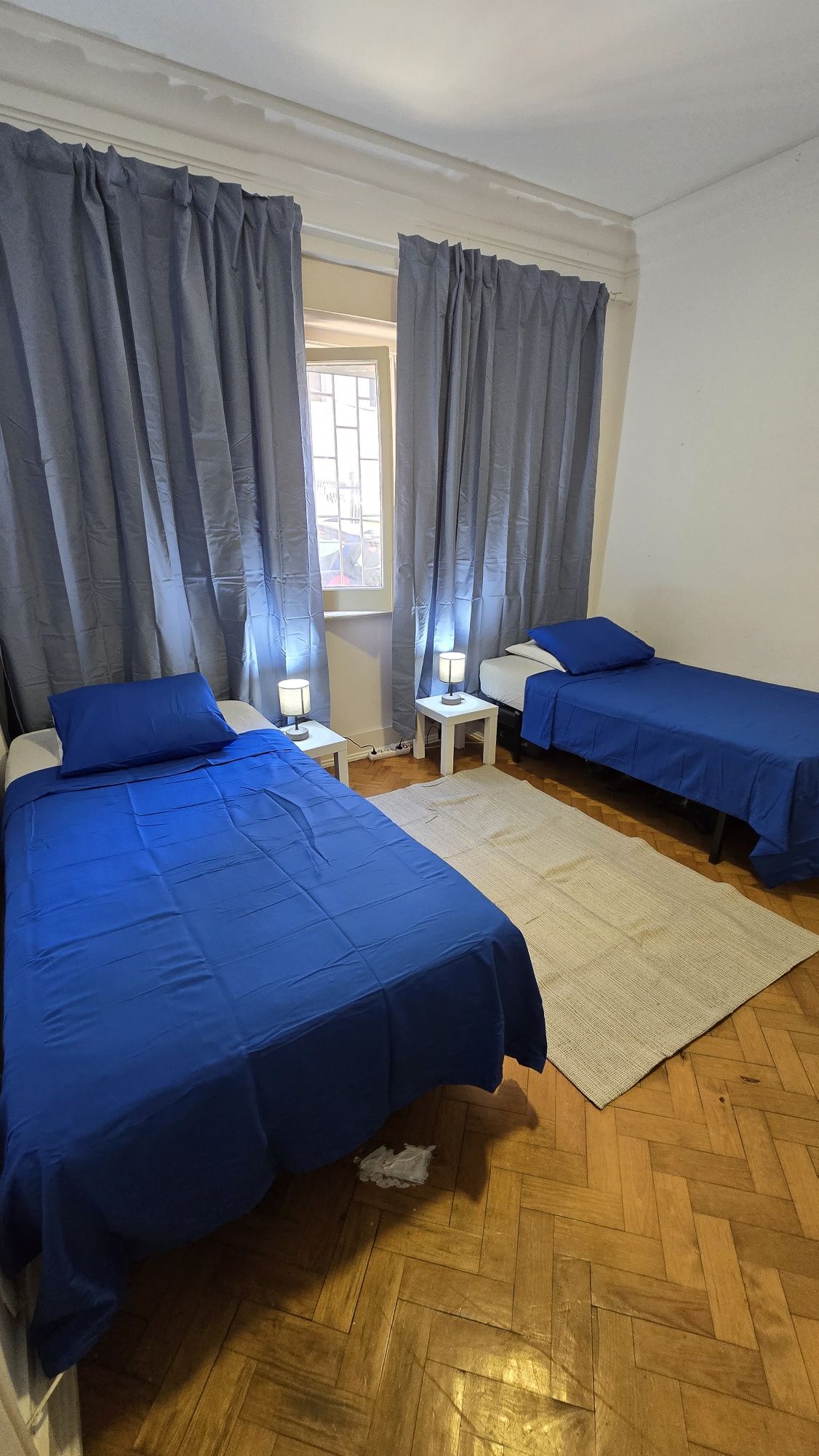 Quarto Duplo para Rapaz, uma cama disponível em Arroios, Lisboa