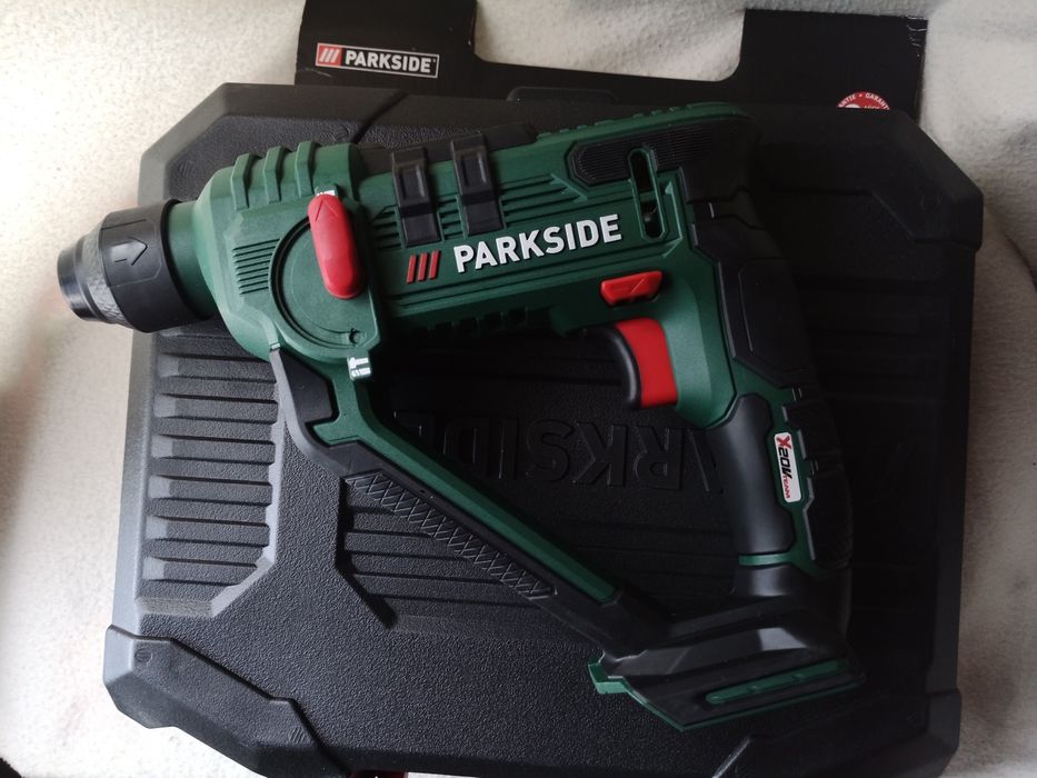 Berbequim de percussão 20v Parkside Novo na caixa
